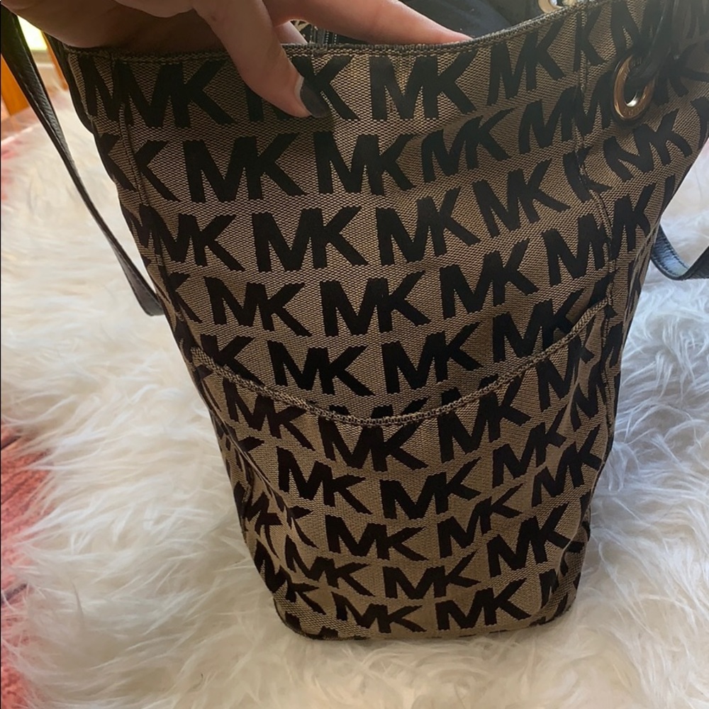 Michael Kors Logo Tote Shoulder Bag Purse - Picture 3 of 8